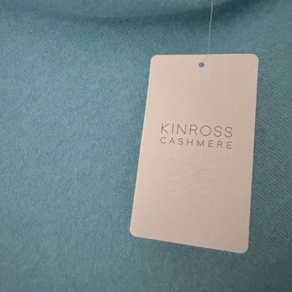 NWT Kinross Cashmere Twist Stitch Poncho - Picture 5 of 6